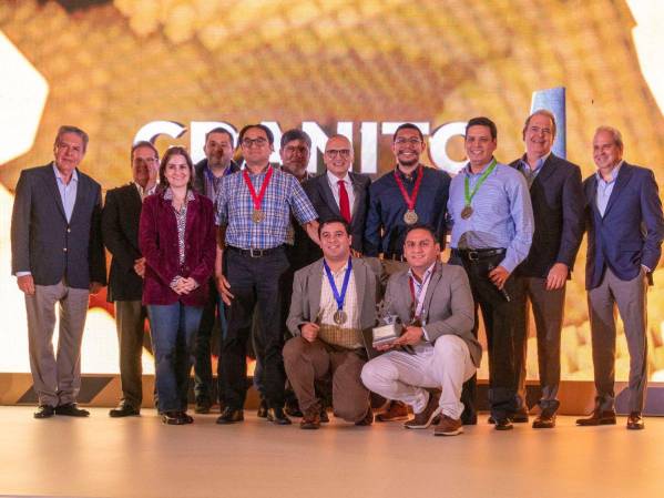 El Programa Granito de Oro, en su edición 2025, destacó a los equipos que aportaron a la estrategia y el buen desempeño en la compañía, con creatividad, compromiso y pasión.