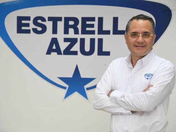 Erick Cruz Sepúlveda dirige las operaciones de Estrella Azul.