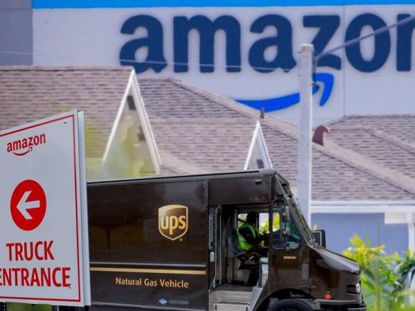 <i>Costa Rica es uno de los países que está a la expectativa de los despidos por parte de Amazon. Ambas empresas dieron sus argumentos por las decisiones. FOTO ELABORADA POR E&amp;N</i>