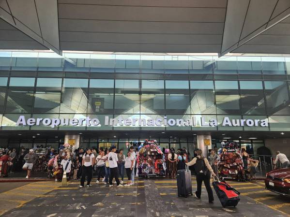 <i>Varias asociaciones de aerolíneas expresaron su oposición a un impuesto impulsado por una iniciativa de ley que pretende financiar la creación de un Instituto Guatemalteco de Cine con un impuesto. Foto de cortesía</i>