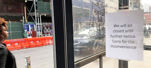 Nueva York constata más de 10.000 contagios y pide urgentemente suministros médicos