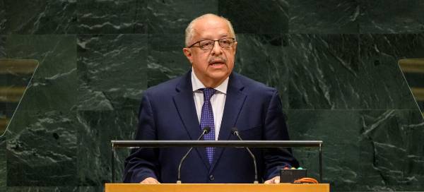 <i>En el marco del debate general del 81.° período de sesiones, el ministro de Relaciones Exteriores guatemalteco, Carlos Ramiro Martínez, enfatizó la urgencia de priorizar la diplomacia y el multilateralismo frente a las tensiones geopolíticas actuales. Foto de cortesía</i>