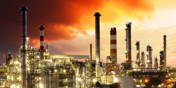 El petróleo bajo de US$90 por menor tensión en Ucrania y acuerdo nuclear de Irán