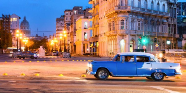 Estados Unidos adjudica rutas a La Habana a 8 aerolíneas