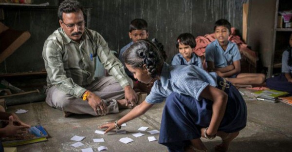 BM: Millones de niños van a la escuela, pero no aprenden