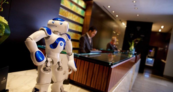 Los hoteles experimentan con robots y otras tecnologías