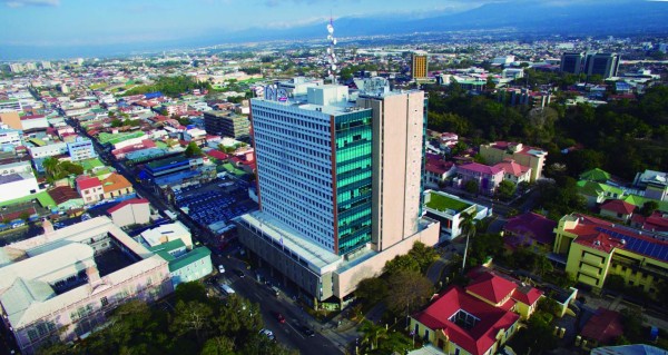 INS: La empresa de seguros líder en Costa Rica y en Centroamérica