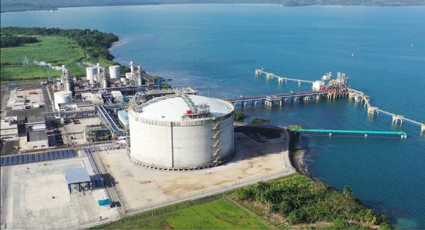 <i>Según la denuncia, AES y sus socios conspiraron para desmantelar los proyectos de la terminal y generación de energía a base de GNL de Sinolam en Panamá. Foto de cortesía</i>