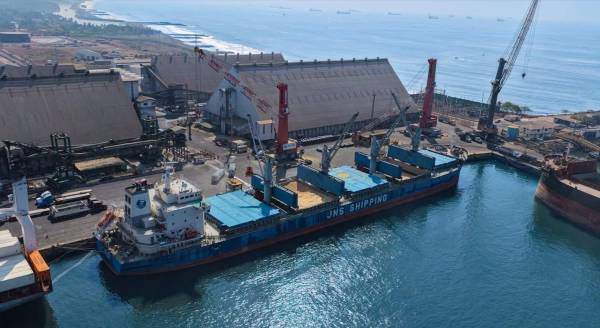 <i>A mediano y largo plazo, se proyectan terminales especializadas para contenedores, cruceros y líquidos, además de ampliar el muelle comercial existente. Foto de cortesía</i>