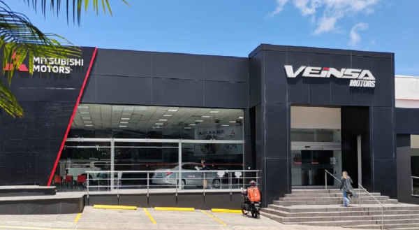 <i>Veinsa Motors ha evolucionado hacia una plataforma integrada de movilidad que abarca importación de 13 marcas automotrices, operación de concesionarios, servicios de postventa, soluciones de movilidad. Foto de cortesía</i>