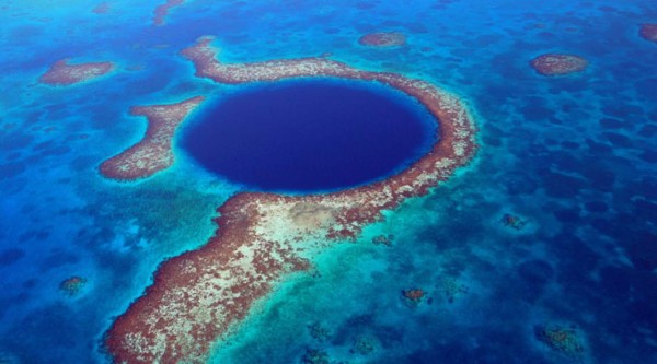 Belice declara moratoria petrolera para resguardar arrecife de coral