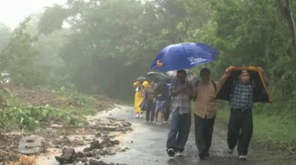 El Salvador: cayó más agua que durante el Mitch
