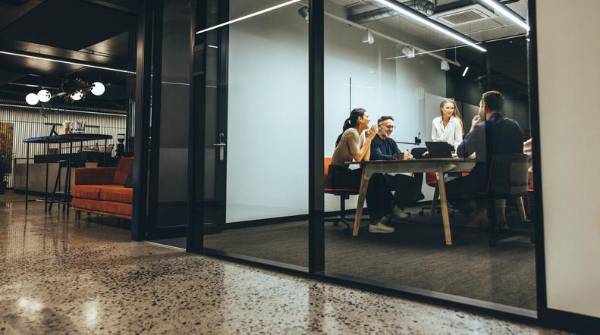 <i>La operación se enmarca en los programas de intermediación financiera del BCIE, orientados a ampliar el acceso al financiamiento mediante alianzas con instituciones financieras. Foto de jacoblund / Getty Images/iStockphoto</i>