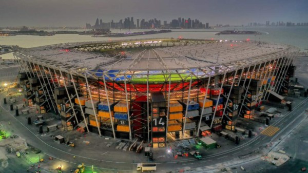 Cómo es el estadio hecho de contenedores para Qatar 2022