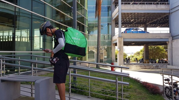 Cómo Uber resuelve los conflictos de sus usuarios en América Latina
