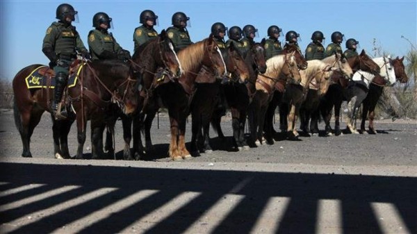 EE.UU. desplazará militares en frontera de Texas por Caravana Migrante