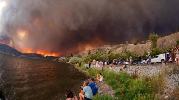 Los graves incendios forestales golpearon la economía de Canadá