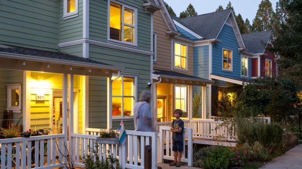 Qué es el Co-housing: Casas para envejecer con los amigos