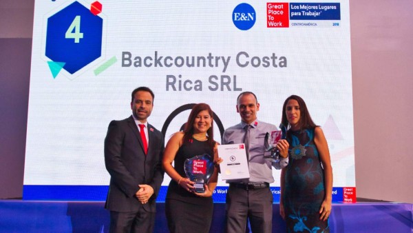 Backcountry Costa Rica SRL ocupa la posición 4 en Los Mejores Lugares para Trabajar de 20 a 100 colaboradores y el primer lugar en Costa Rica. Foto de Salvador Meléndez.