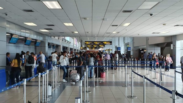 Panamá restringe el ingreso de extranjeros al país