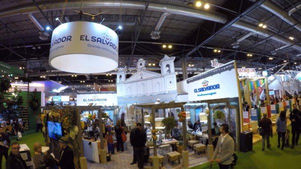 El Salvador gana premio a mejor stand en la feria más importante de turismo FITUR