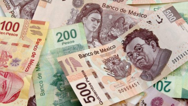 Devaluación del peso impulsa compras de guatemaltecos