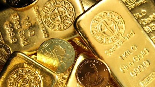 Precio del oro se dispara y alcanza un nuevo máximo de un año