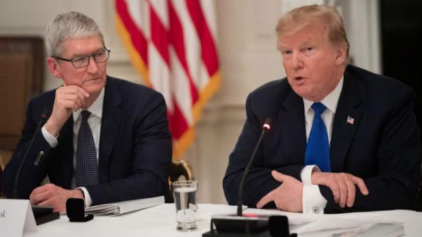 Así respondió Tim Cook, CEO de Apple, cuando el presidente Trump lo llamó 'Tim Apple'