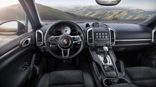 Porsche lanza en El Salvador la Cayenne Platinum Edition