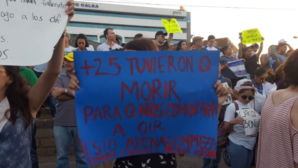 Nicaragua: Empresarios mantienen marcha y aceptan diálogo con Gobierno