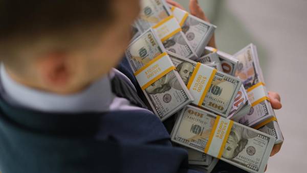 <i>EE.UU. ocupa el segundo puesto mundial en riqueza media por adulto, con casi US$700.000, pero desciende hasta la posición 28 en riqueza mediana. Foto de iStock</i>