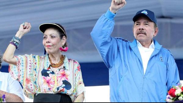<i>Los esposos y copresidentes de Nicaragua, Daniel Ortega y Rosario Murillo, abogaron por la unidad, la justicia y el desarrollo en la región. Foto de AFP</i>