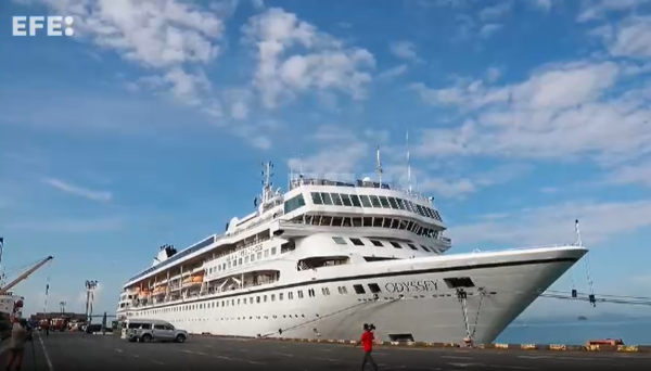 El precio del combustible trunca la vuelta al mundo del crucero eterno