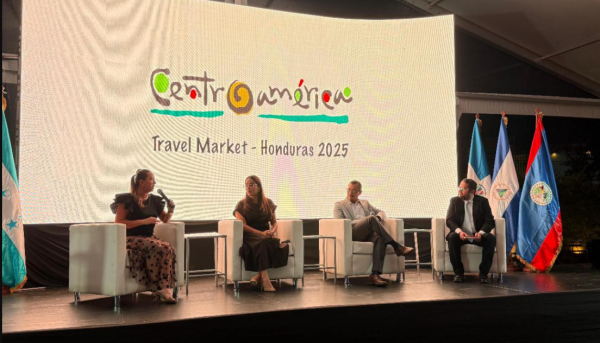 Los panelistas conversaron sobre el valor que tendrá la sede en San Pedro Sula del 21 al 23 de octubre de 2025, destacando la oportunidad de proyectar a Honduras y al resto de Centroamérica como un multidestino competitivo, sostenible y culturalmente diverso. Foto de cortesía