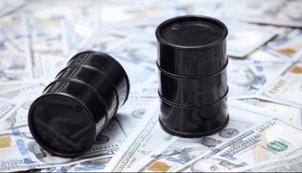 Fuerte caída de reservas comerciales de petróleo en EEUU: -7,1 millones de barriles