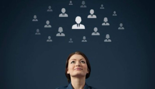 Creador de LinkedIn aspira a ser el rey de los cazatalentos