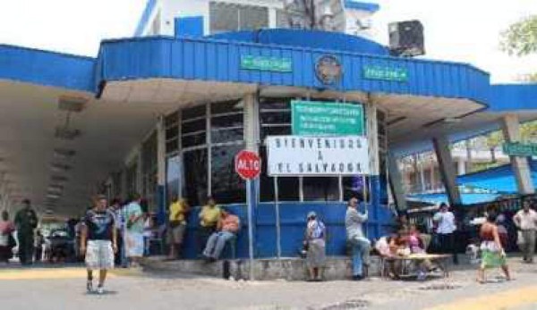 Guatemala: Capturan a altos funcionarios por contrabando aduanero&nbsp;&nbsp;