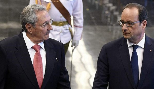 Hollande pide fin de embargo; Obama analiza ir a Cuba