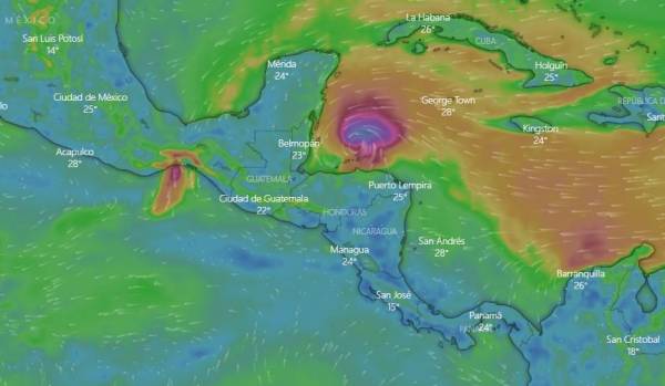 Lisa amenaza en convertirse en huracán en el norte de Honduras