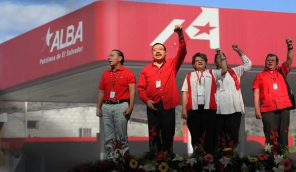 El Salvador: Fiscalía allana oficinas de Alba Petróleos por lavado de dinero
