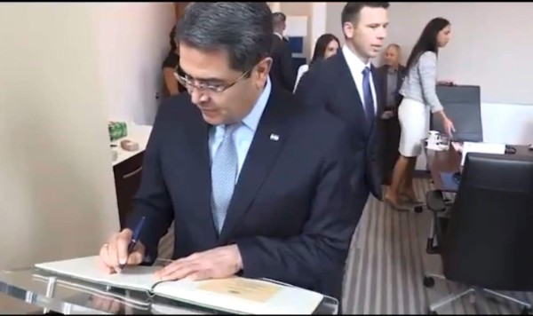 Diplomáticos de EEUU confirman: Honduras será tercer país seguro