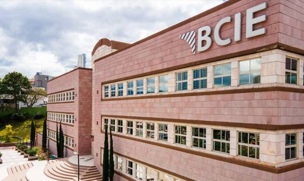 <i>La combinación de una estrategia de diversificación activa y el fortalecimiento de su perfil crediticio continúa ampliando las alternativas de acceso a los mercados internacionales para el BCIE. Foto de cortesía</i>