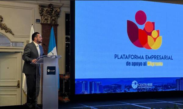 <i>Los miembros de la plataforma detallan la urgencia de implementar estrategias concretas para facilitar la inserción de los migrantes retornados en la economía nacional. FOTO CORTESÍA / E&amp;N</i>