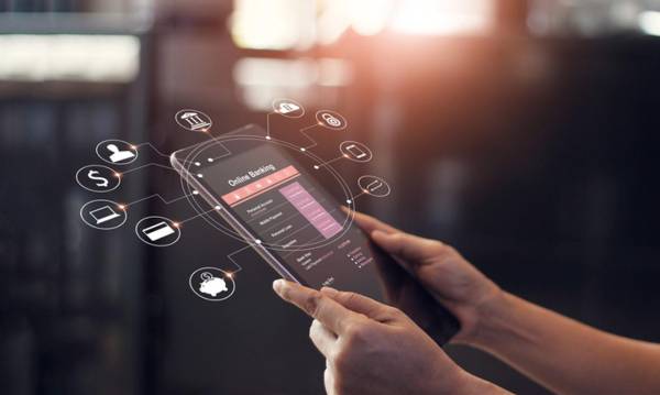 <i>La banca digital consolidó su presencia en la vida cotidiana de los costarricenses durante los últimos seis años. Foto de iStock</i>
