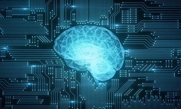 Los sistemas operativos iOS, iPadOS y visionOS serán más accesibles para los usuarios con discapacidades graves de movilidad gracias a ese protocolo para chips cerebrales. Foto de iStock