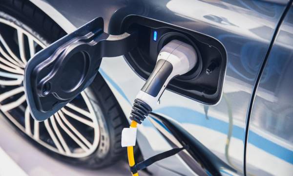 Las ventas de vehículos eléctricos pierden potencia en primer trimestre de 2024