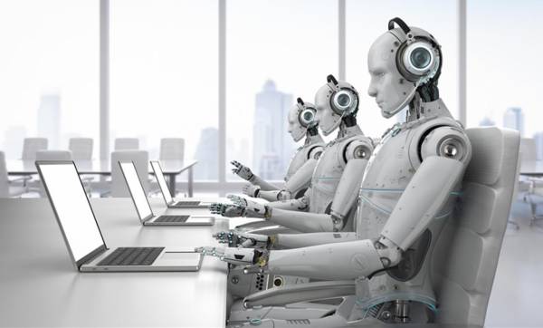Estudio: Cuatro de cada diez CEO prevé reducir plantilla por la inteligencia artificial
