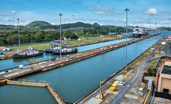 <i>El Canal, de 82 kilómetros de longitud y que une el Atlántico y el Pacífico, reportó estos incrementos al tiempo que adapta sus operaciones ante la inminencia de un fenómeno de El Niño severo, recalcó la información oficial. Foto de iStock</i>