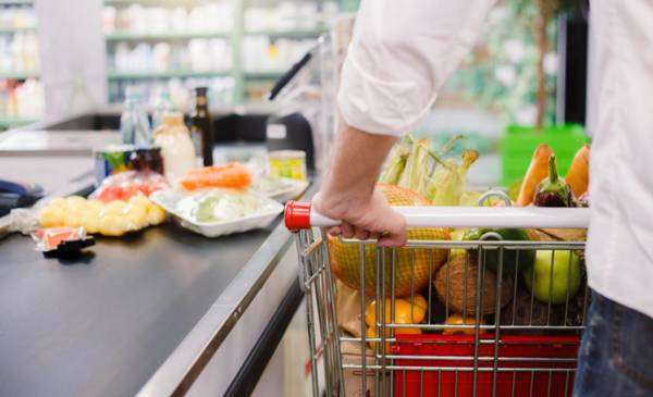 <i>El Banco Central redujo su previsión para el crecimiento del consumo privado en 2026, al estimarlo ahora en 2,9 %, frente al 3,5 % proyectado en abril. Foto de iStock</i>