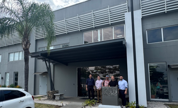 <i>La planta se integrará a una segunda instalación en Grecia, como parte de una estrategia de expansión que contempla una nueva fase de desarrollo a partir de 2027. Foto de cortesía</i>